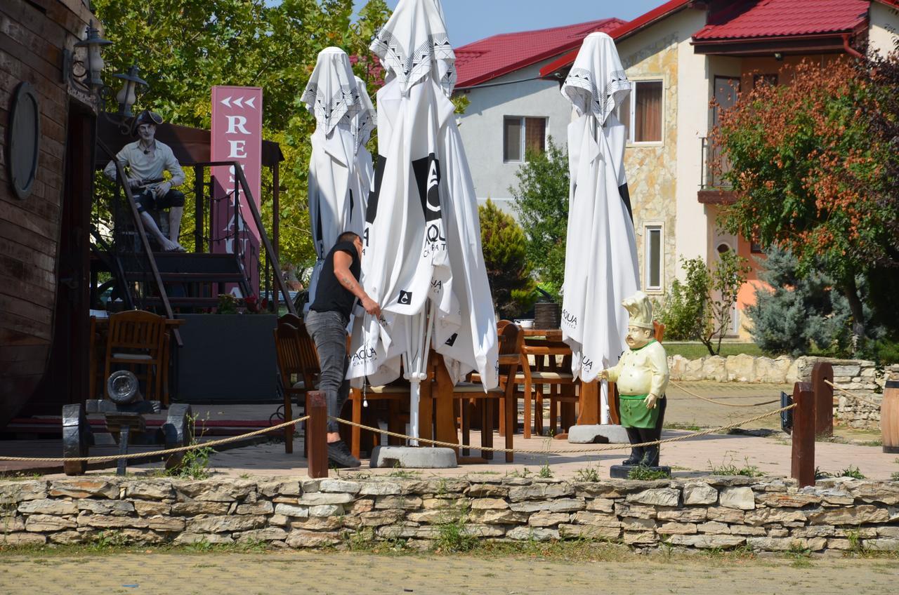 Club De Vacanta Corabia Piratilor-Mamaia Nord Năvodari Exterior foto